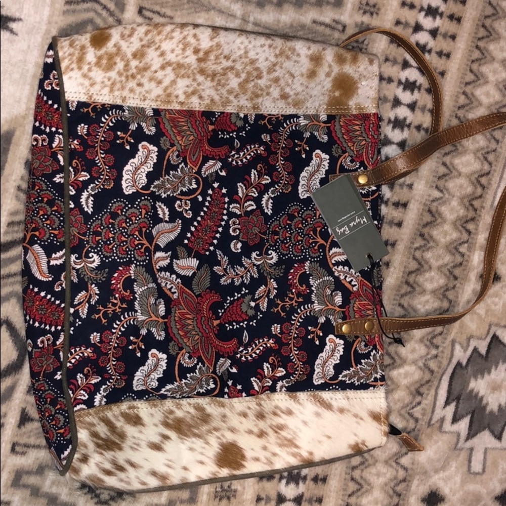Myra tote